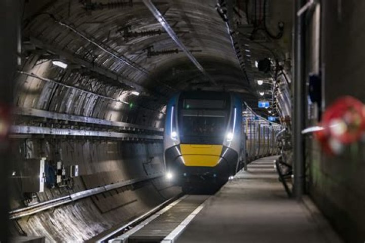 Is the tunnel based on the bridge